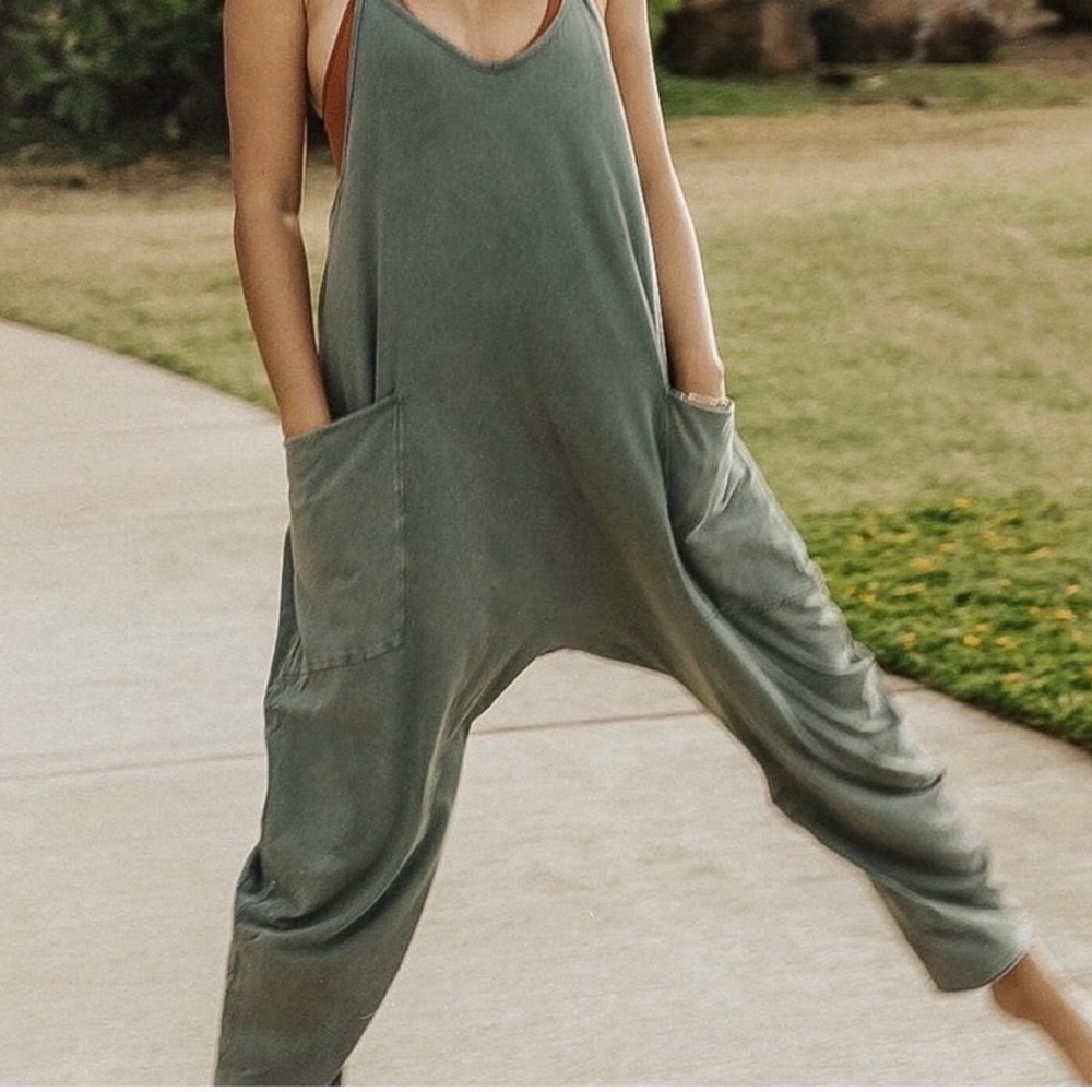 Free People Hot Shot Onesie size Small color gray.